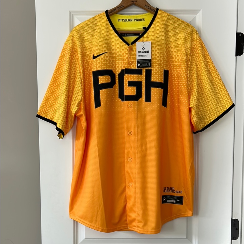 ⭐️NWT!⭐️Ke'Bryan Hayes Autograph Pittsburgh Pirates Gold City Connect Jersey XL